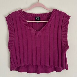 BDG Urban Outfitters Cropped Rori Boxy Sweater Vest Magenta V-neck Size S